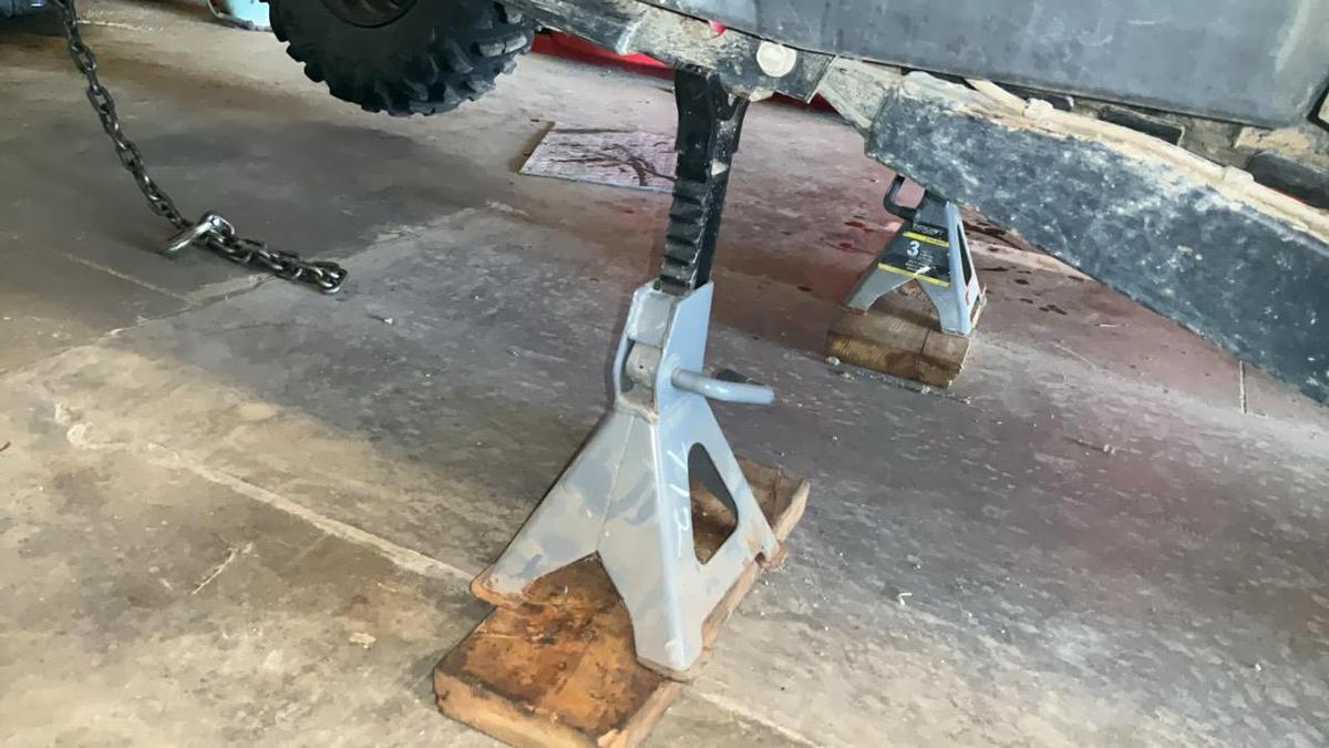 Used Napa Floor Jack and Stands