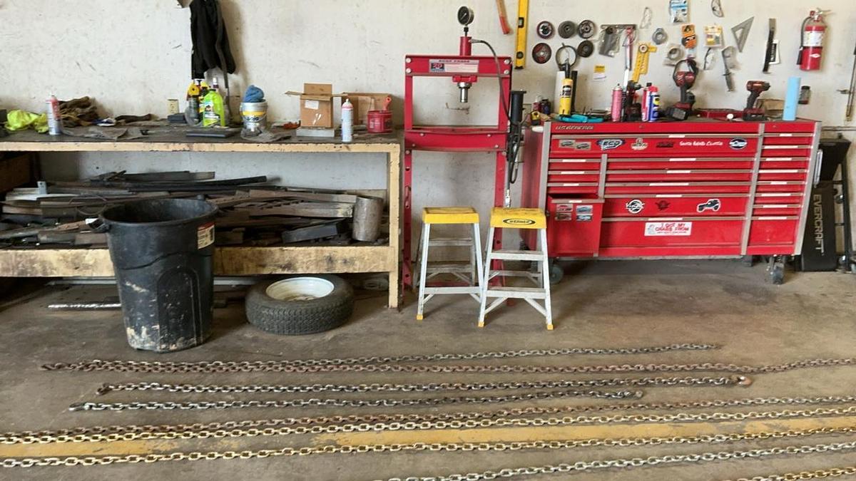 Used Assorted Chains