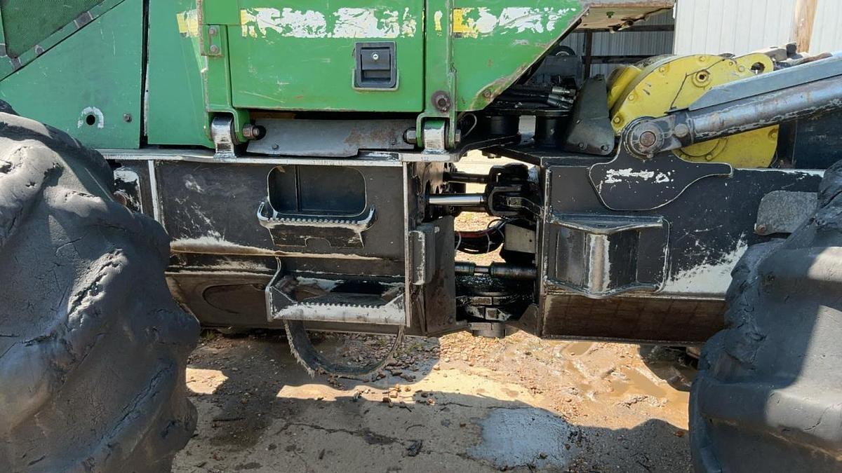 Used 2010 John Deere 548GIII Grapple Skidder