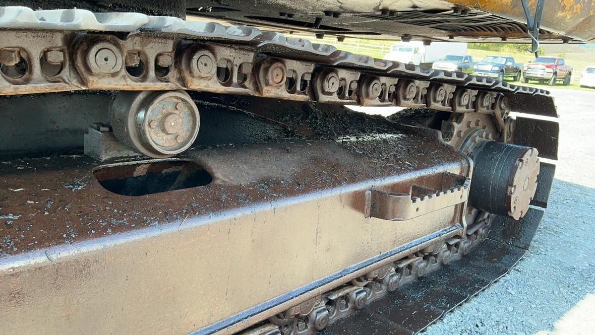 Used 1988 John Deere 490D Excavator