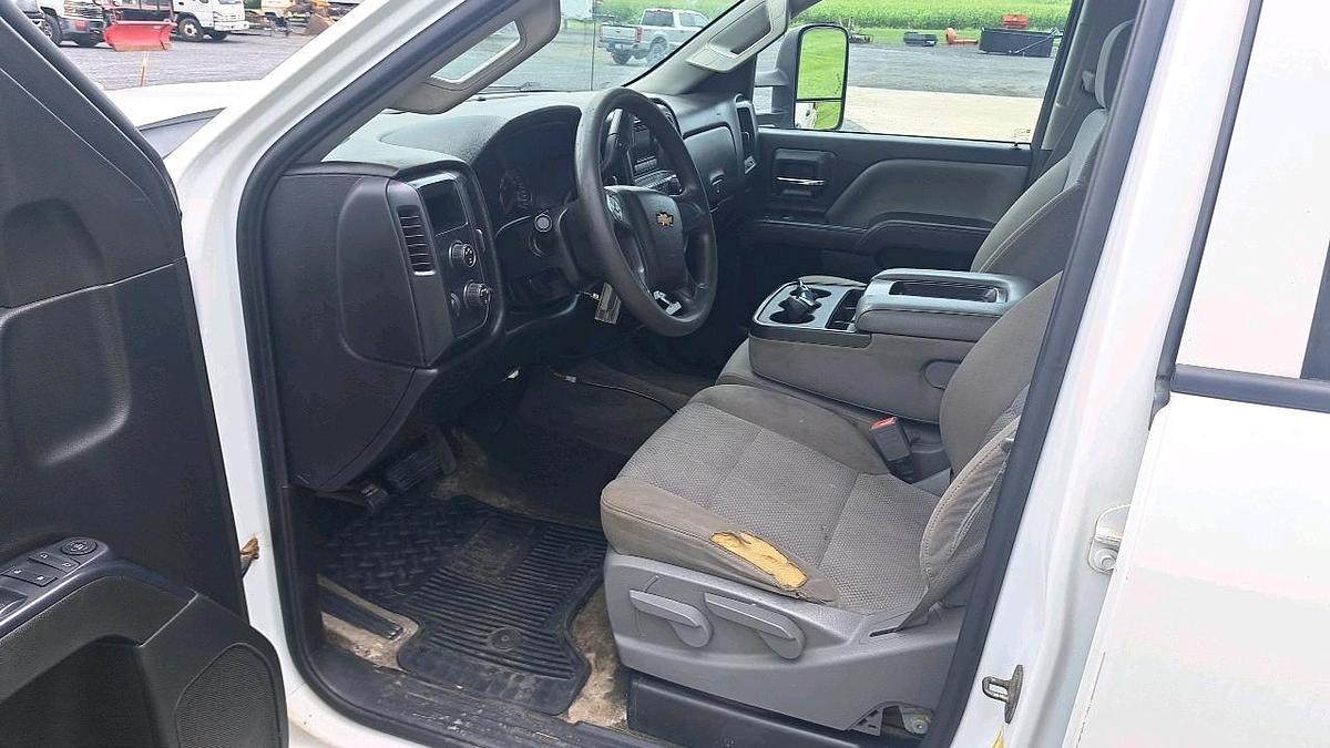 Used 2015 Chevy 2500 Flatbed Truck
