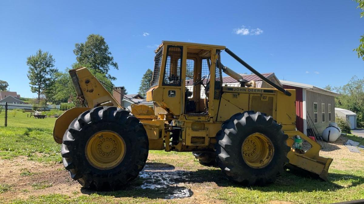 Used 1994 John Deere 540E Cable Skidder