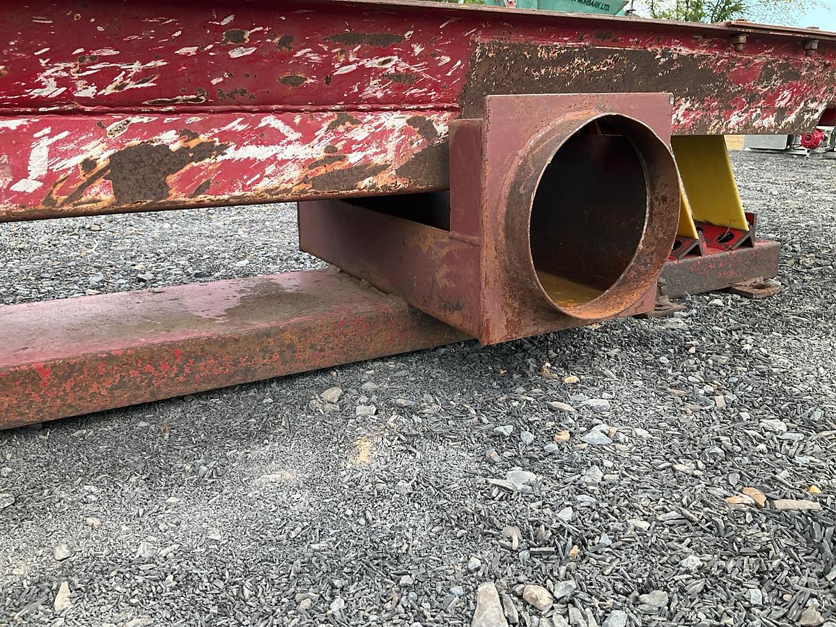 Used Mellott Vibrating Conveyor Section