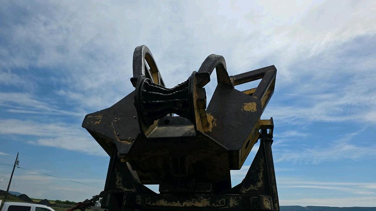 Used 2014 John Deere 437 Knuckleboom Loader
