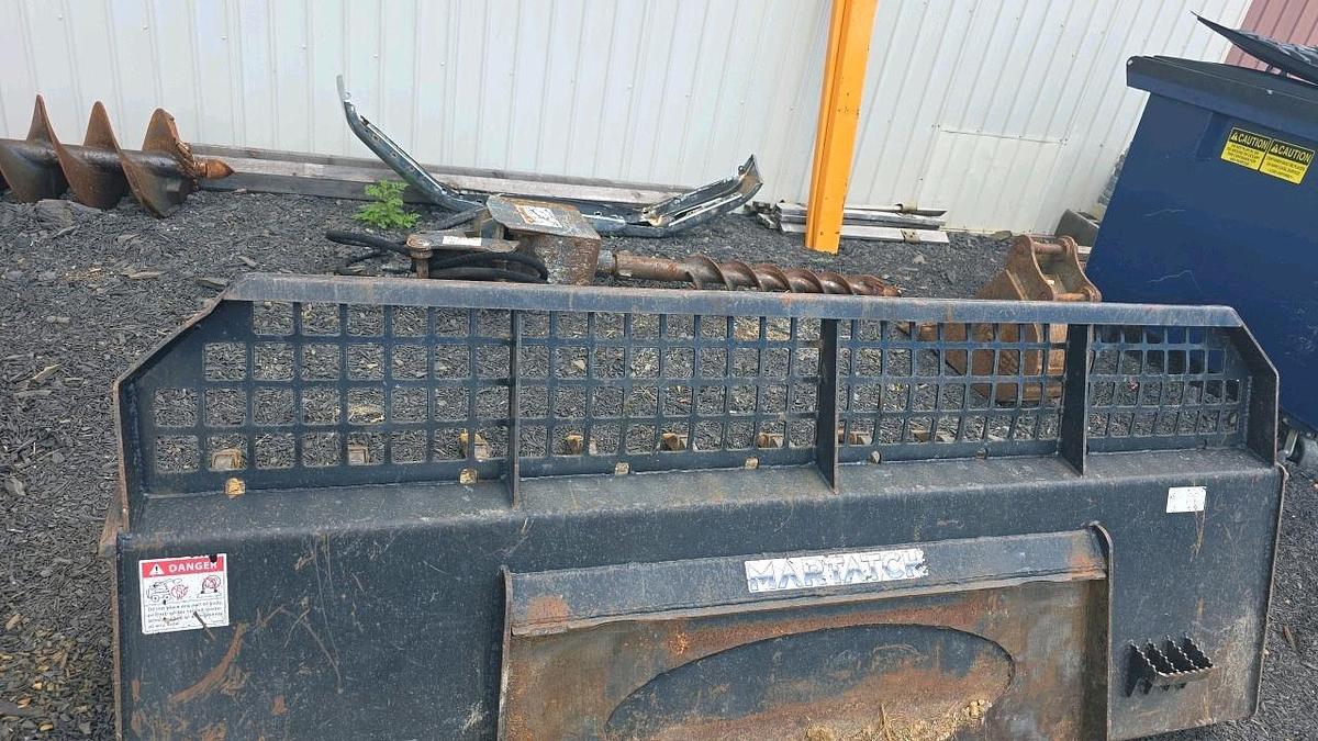 Used Martatch 85" Tooth Bucket