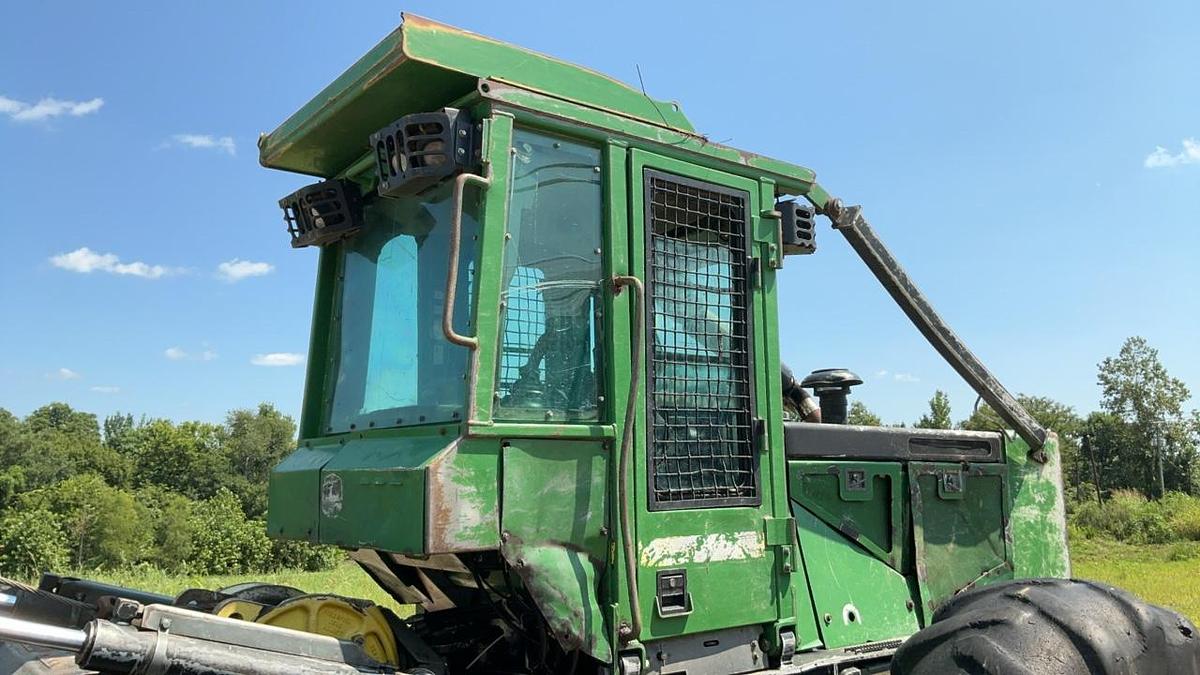 Used 2010 John Deere 548GIII Grapple Skidder