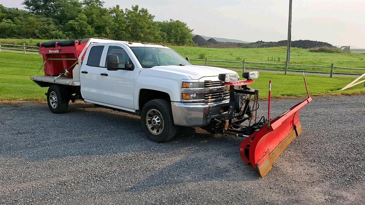 Used 2015 Chevrolet 2500 Flatbed Truck