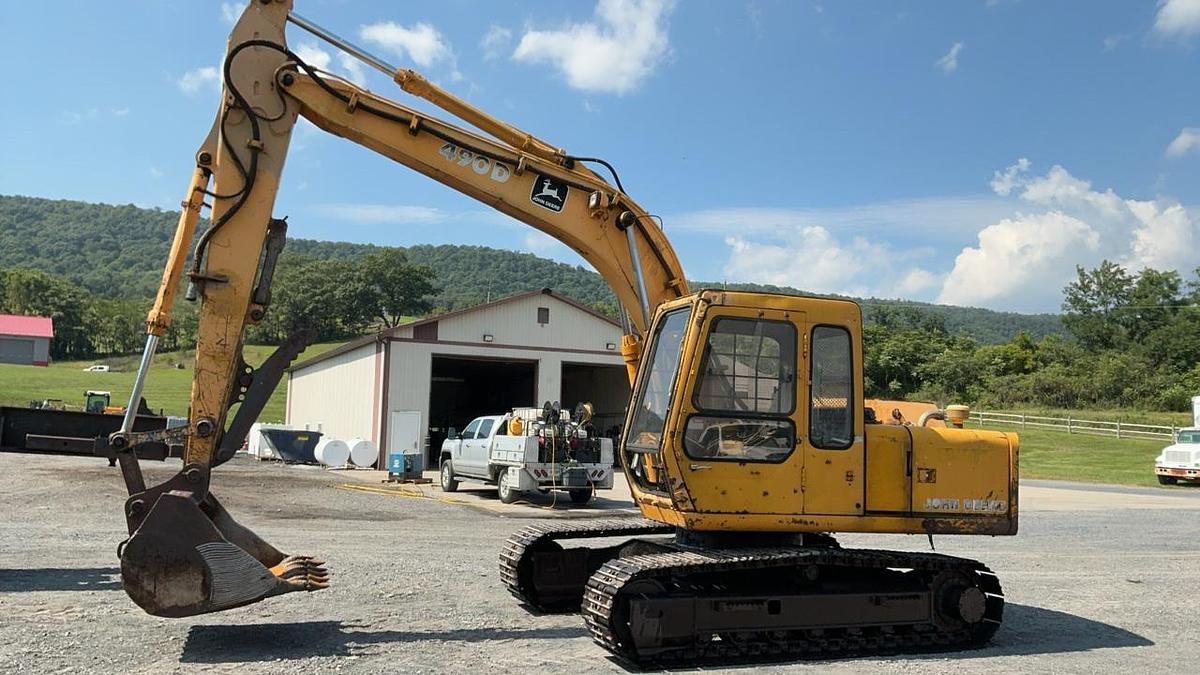 Used 1988 John Deere 490D Excavator
