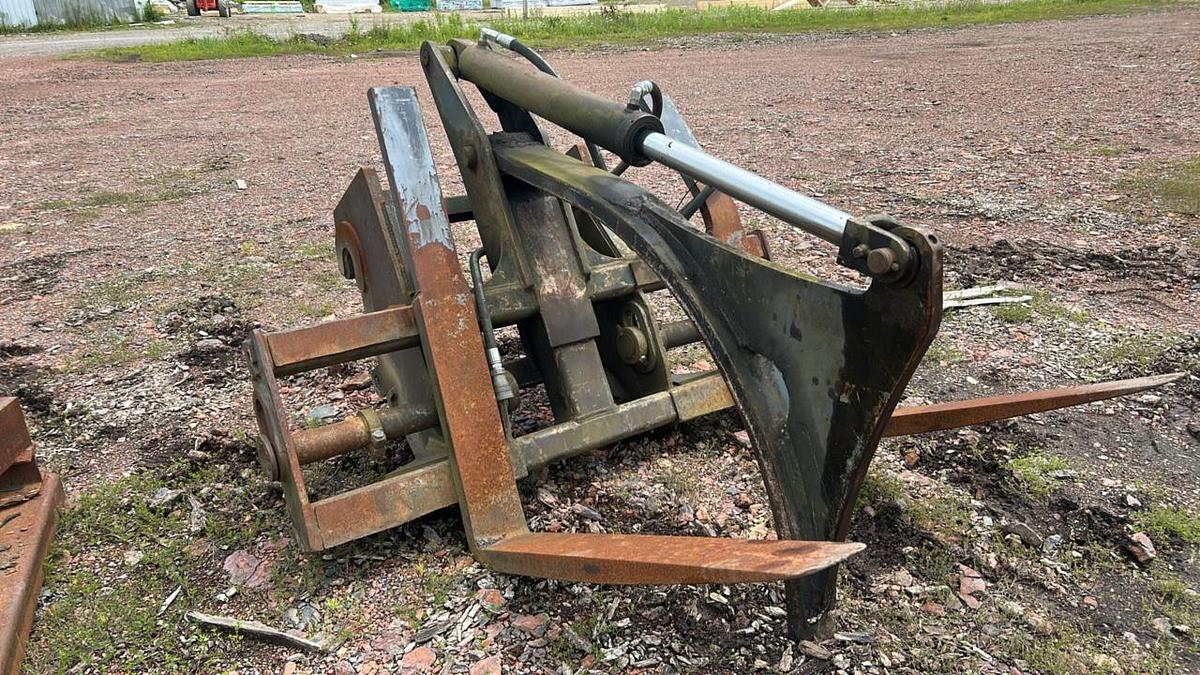 Used Loader Forks with Hyd Clamp