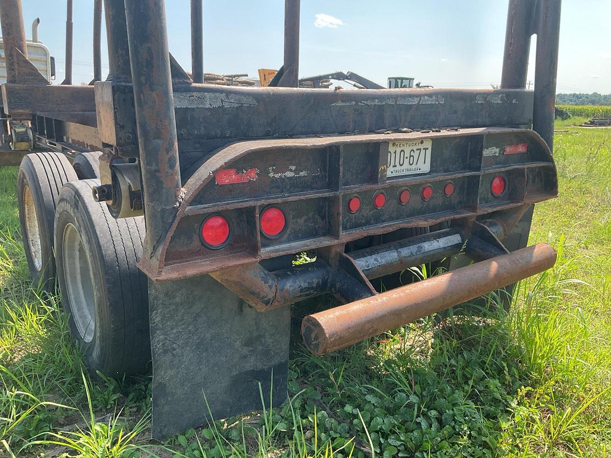 Used 1994 Savannah Log Trailer