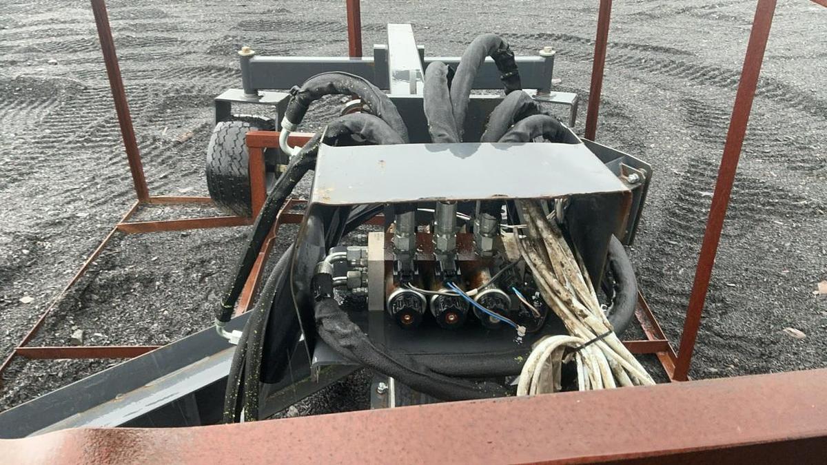 Used Landhonor Blade Attachment