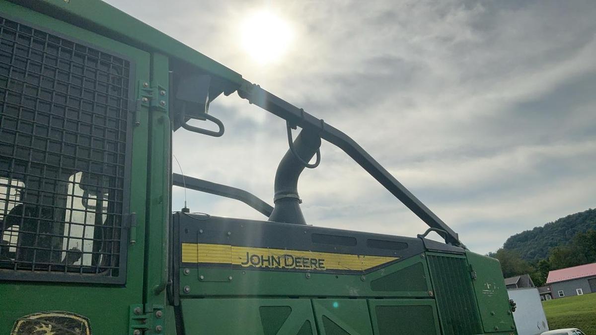 Used 2016 John Deere 748L Skidder