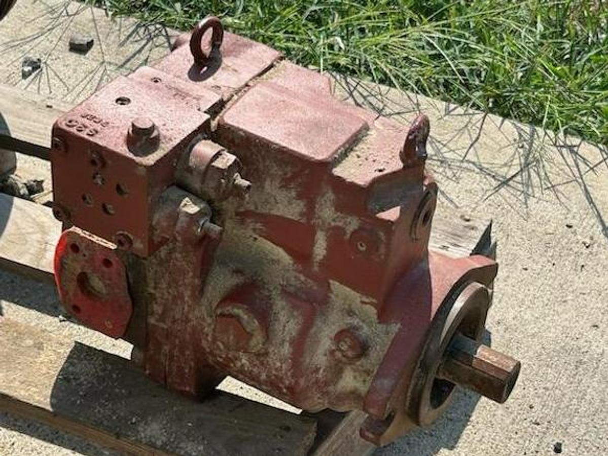 Used Kawasaki Hydraulic Pump