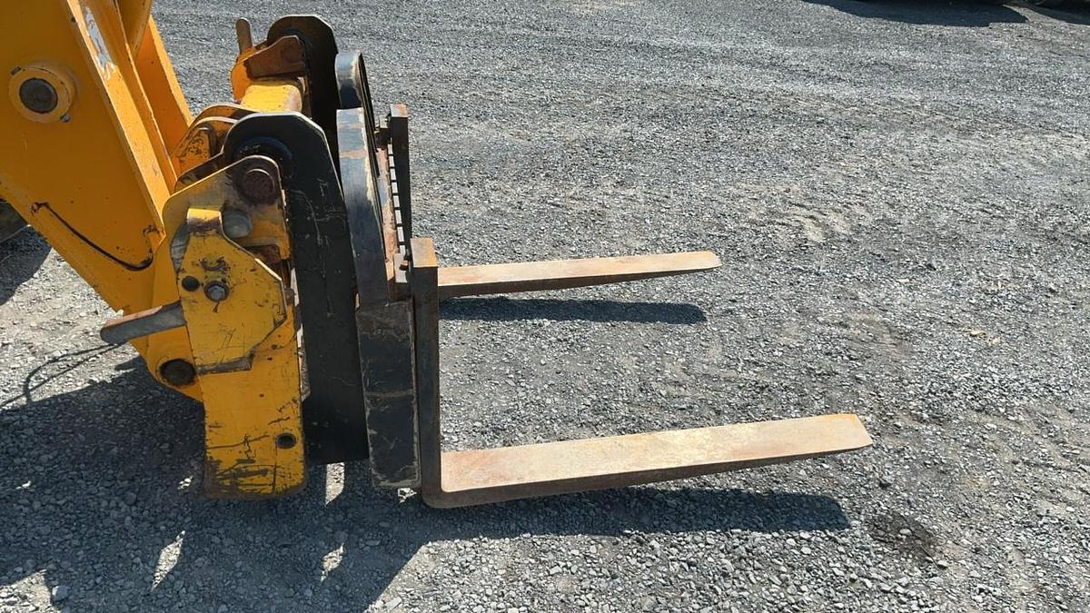 Used 2012 JCB 550 Telehandler