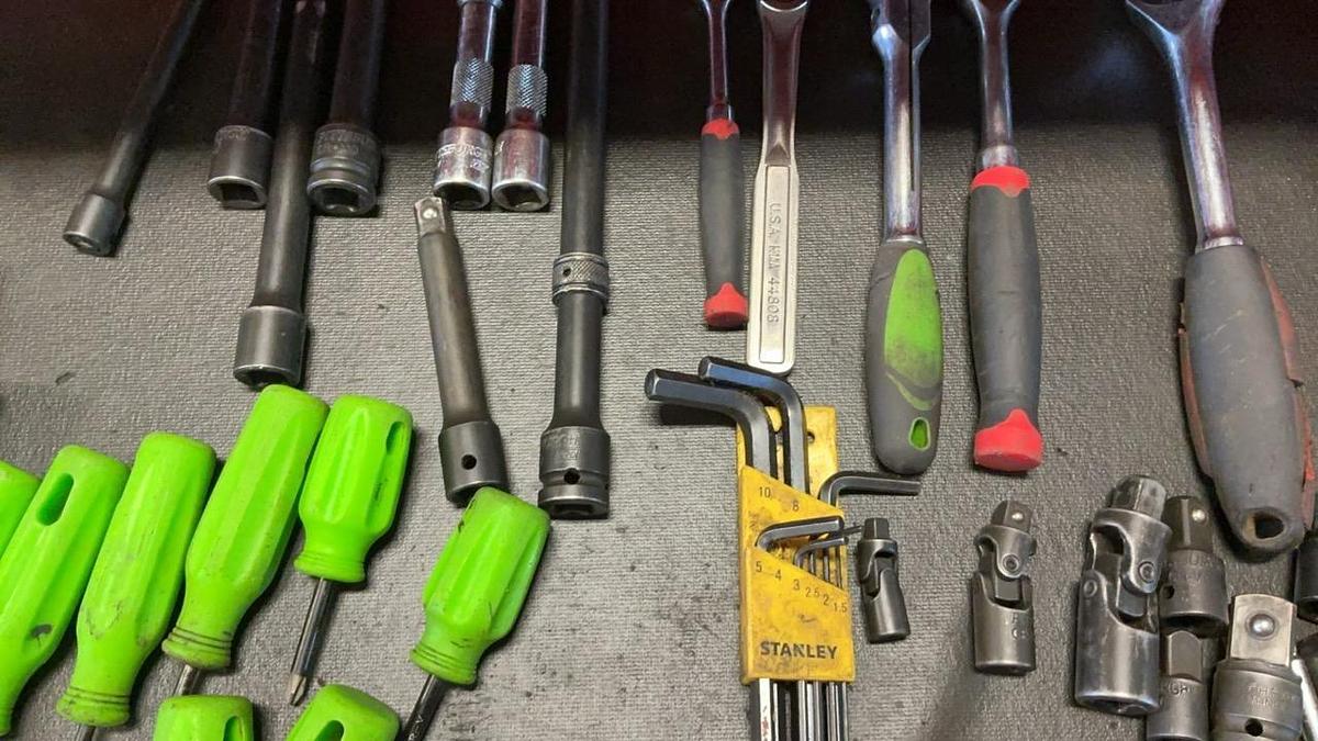 Used U.S. General Tool Box and Contents