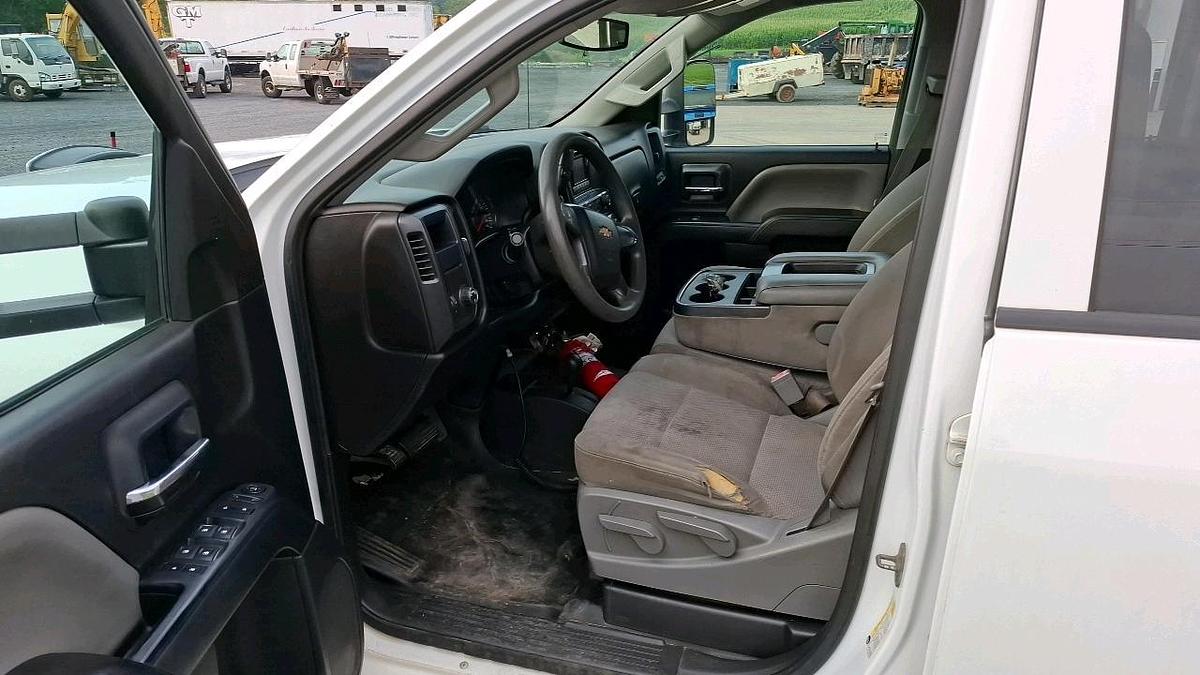 Used 2015 Chevrolet 2500 Flatbed Truck