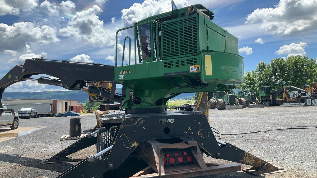 Used 2015 John Deere 437D Knuckleboom Loader