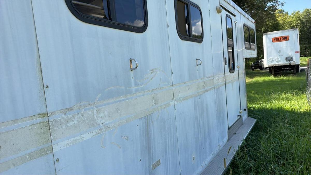 Used Sundowner 4 Horse Trailer