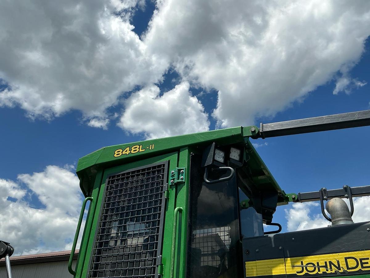 Used 2019 John Deere 848L Grapple Skidder