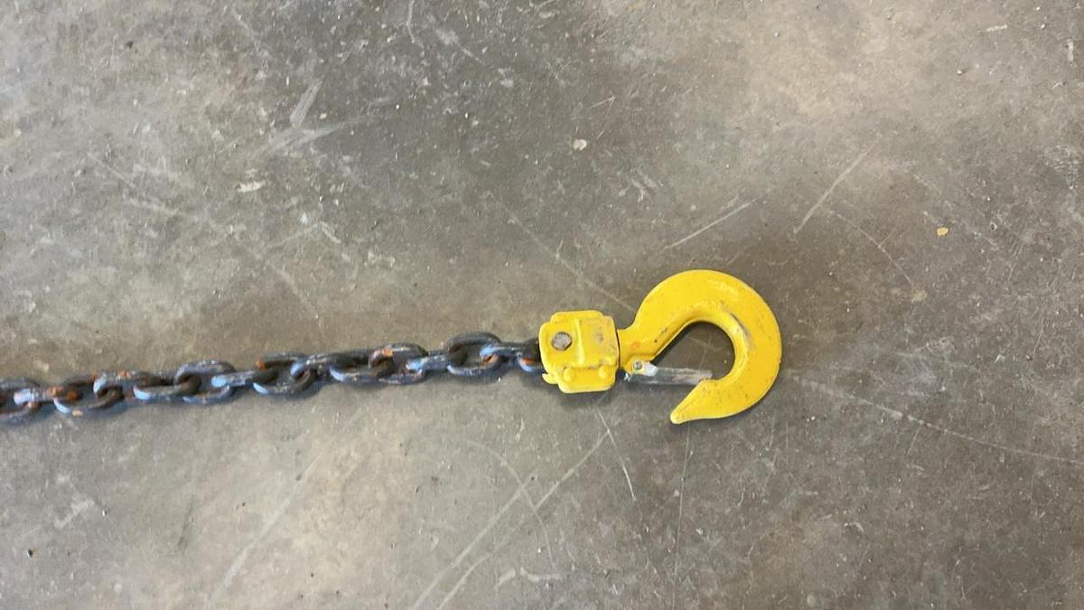Used Stark Chain Hoist