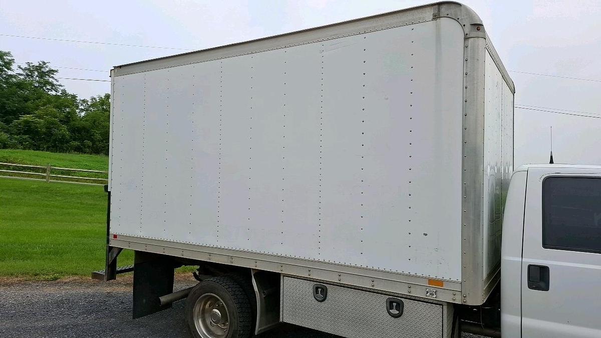 Used 2011 Ford F550 Box Truck