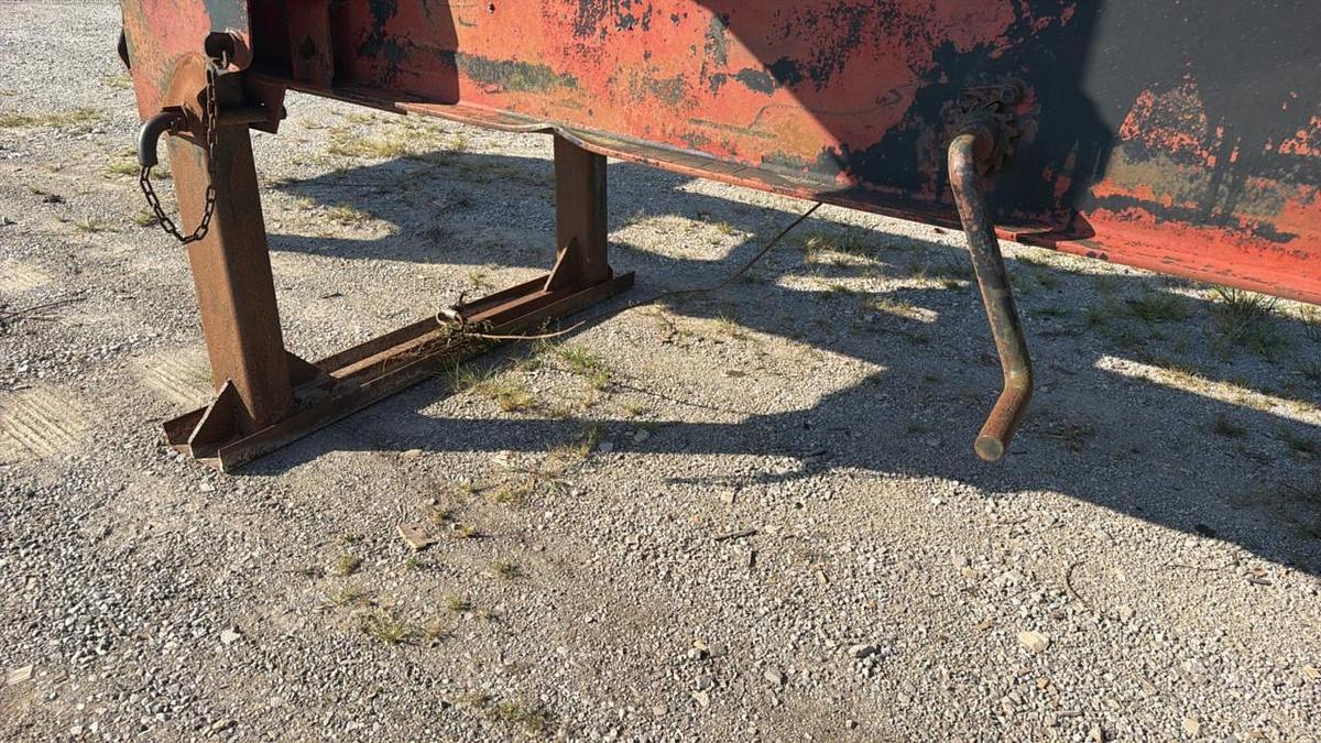 Used 1989 Evans Log Trailer