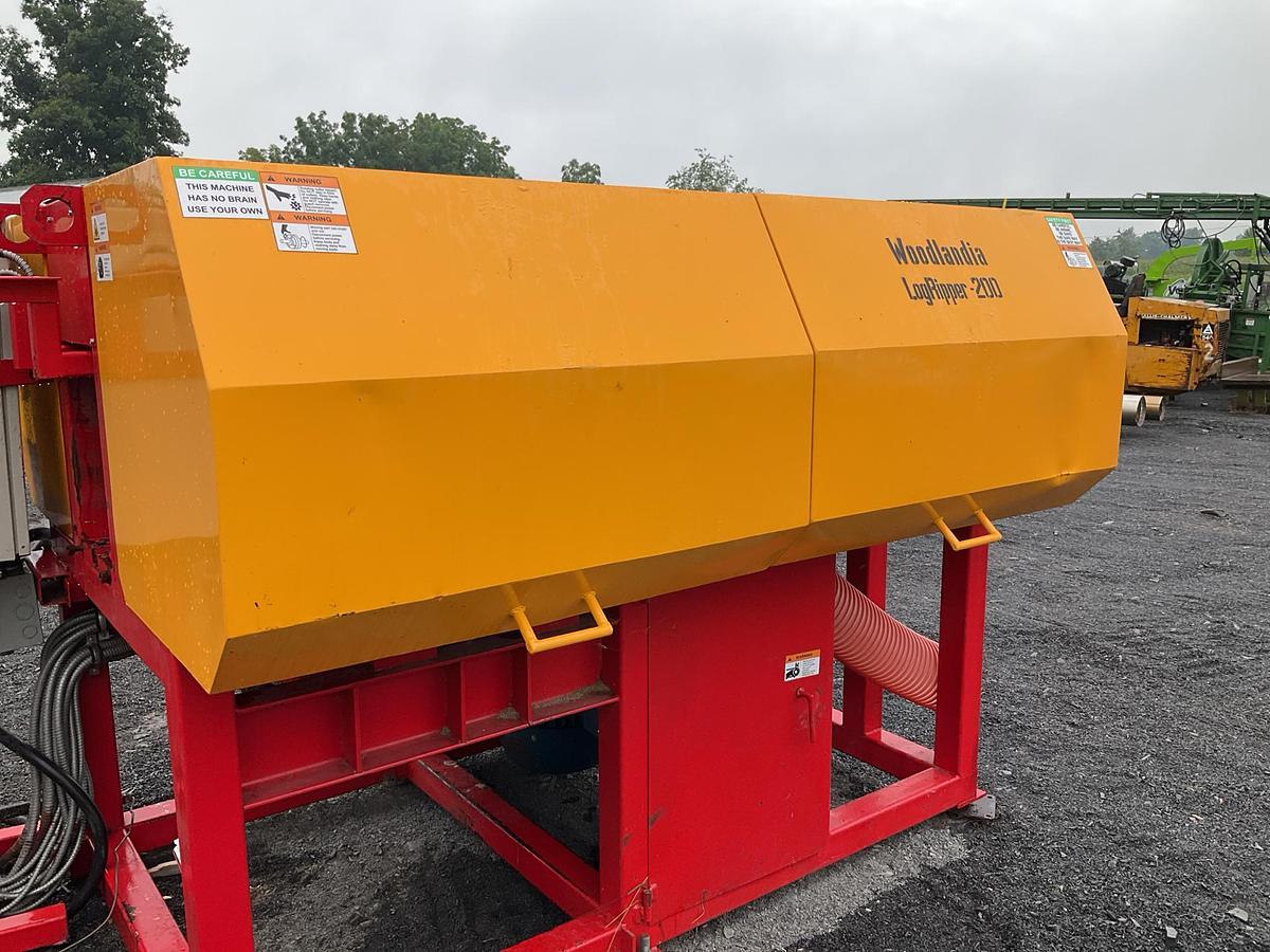 Used Woodlandia 200 Logripper