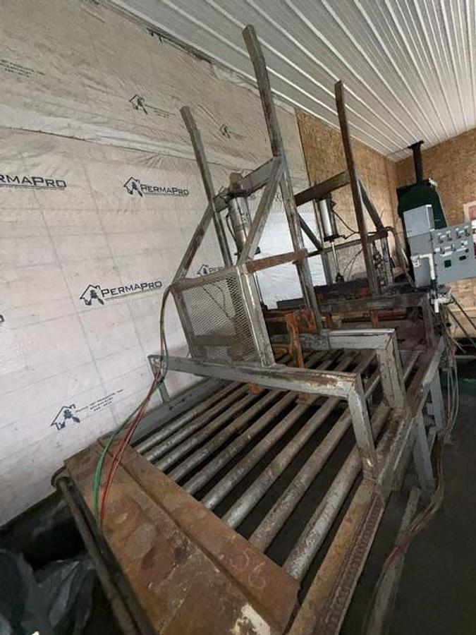 Used Rayco Pallet Stacker