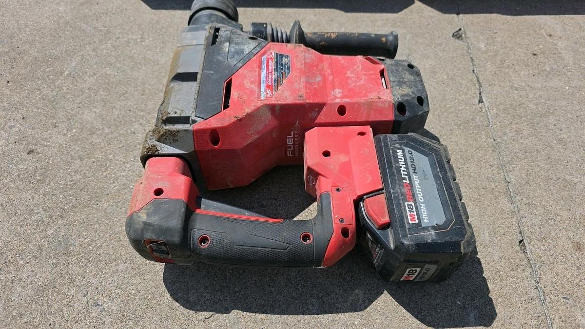 Used Milwaukee 1 3/4" Cordless Rotary Hammer