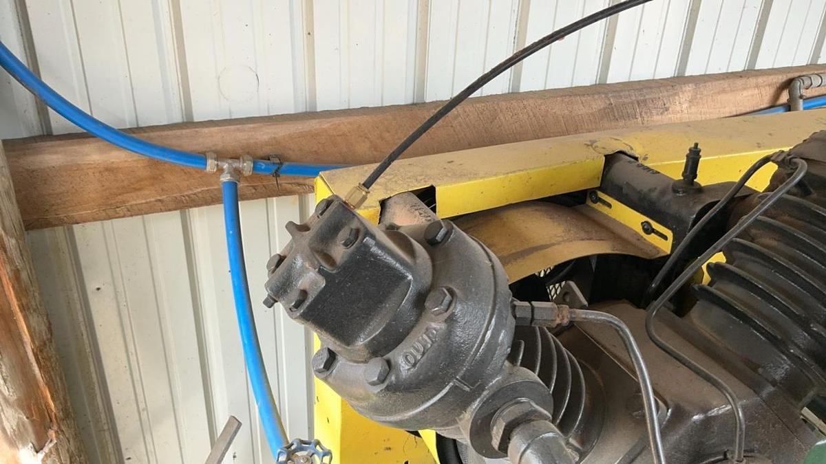 Used Ingersoll Rand 71T2-10E2 Air Compressor