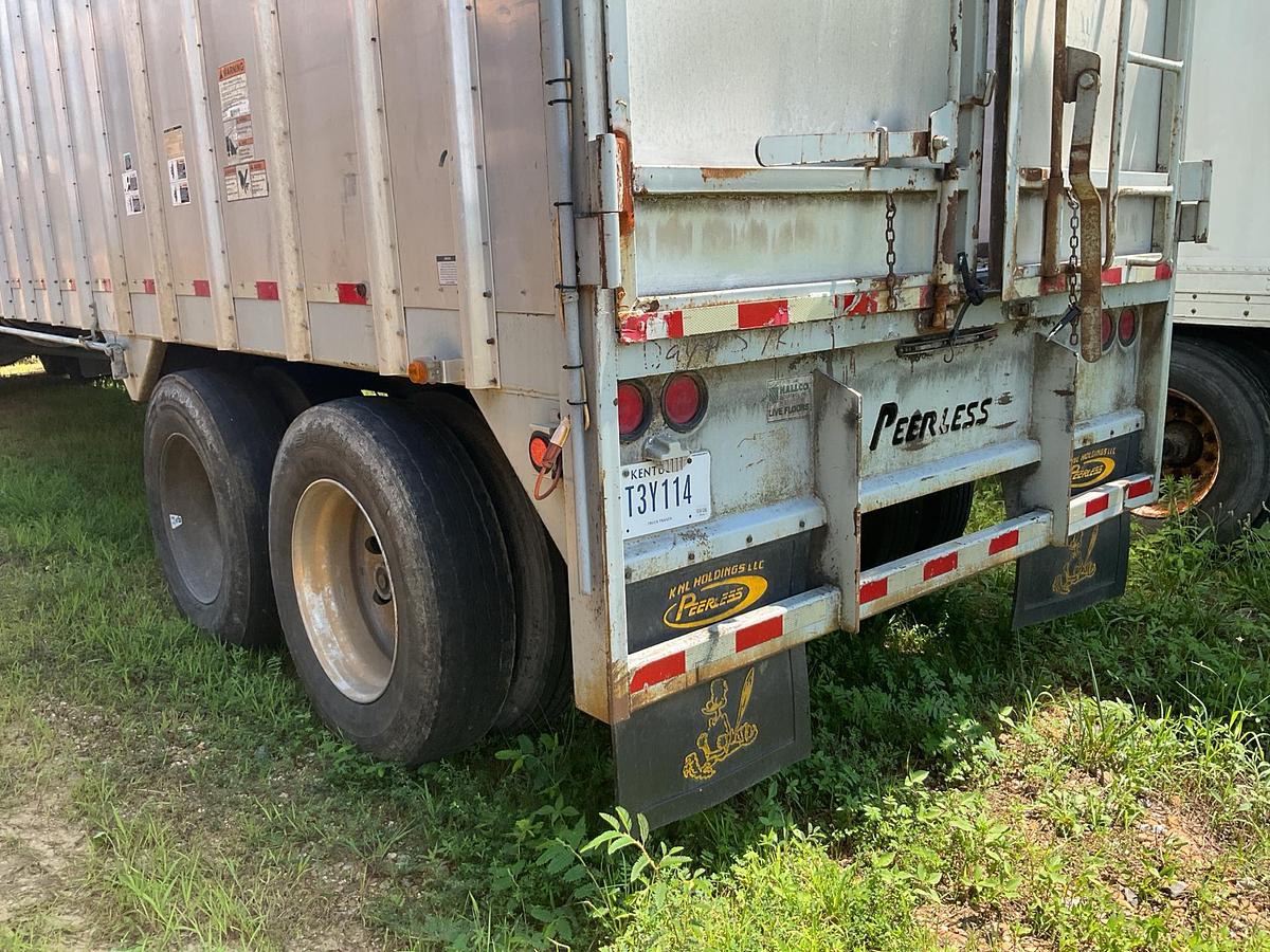 Used 2010 Peerless Live Floor Trailer