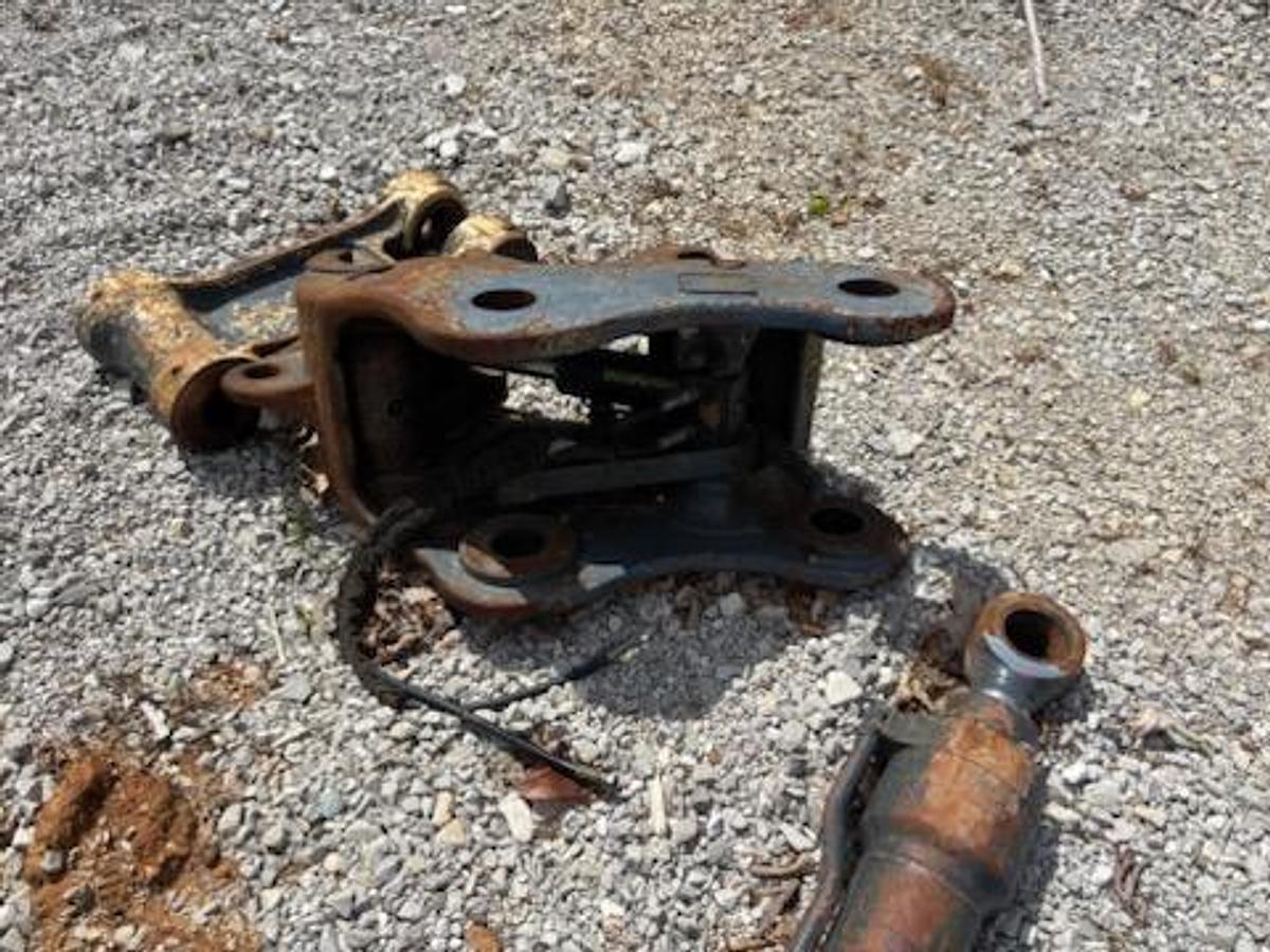 Used 245G John Deere Excavator Attacments
