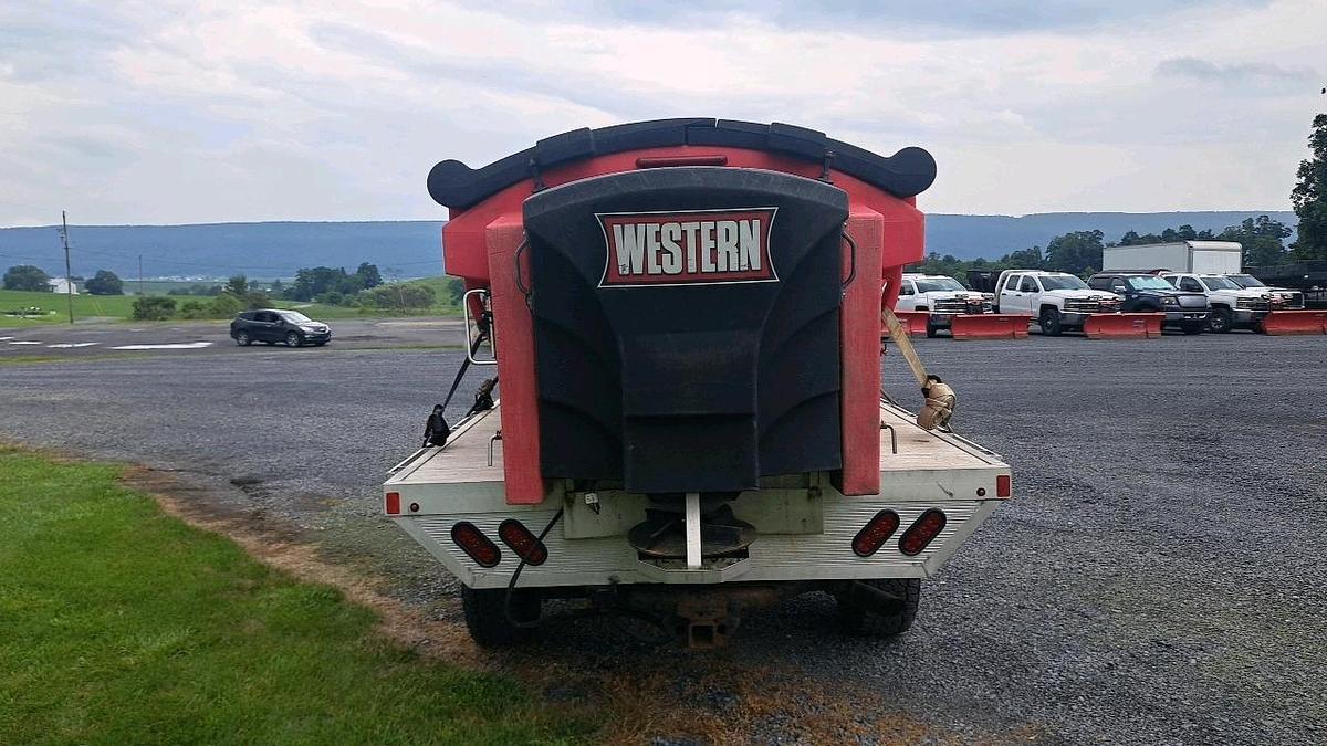 Used 2015 Chevy 2500 Flatbed Truck