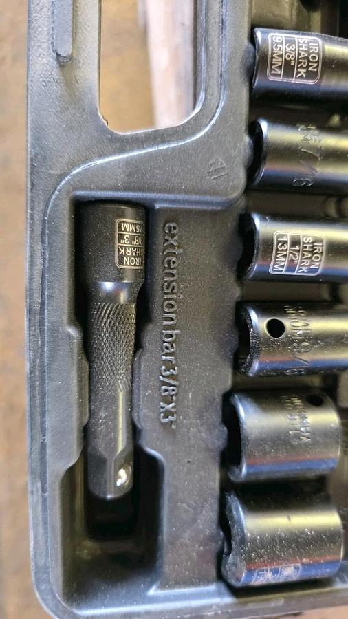 Used Ironshark 38 pc. Duometric Socket