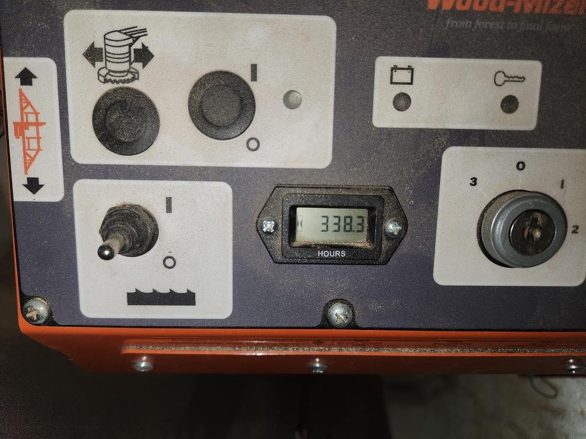 Used LT40 SUPER HYDRAULIC Wood- Mizer Bandmill