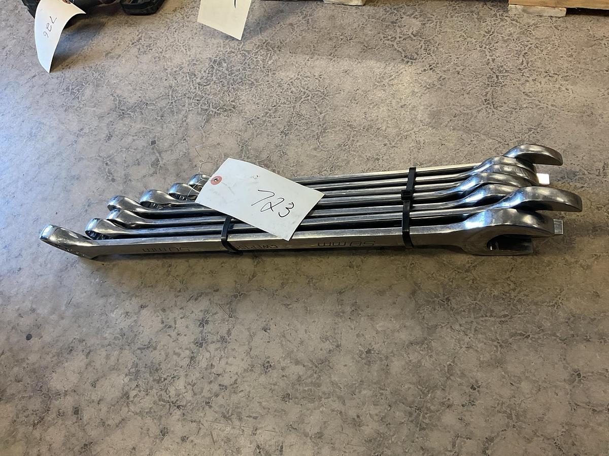 Used Carlyle Metric Wrench Set