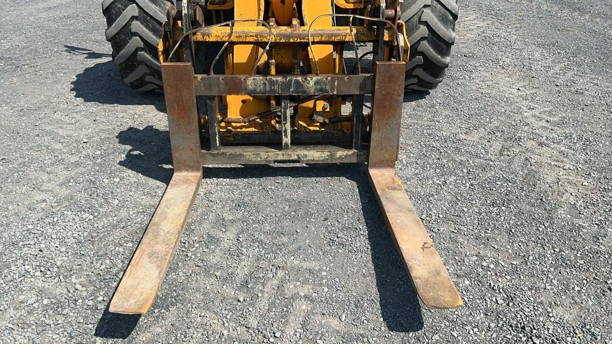 Used 2012 JCB 550 Telehandler