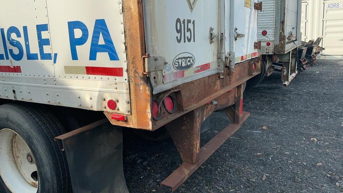 Used 1998 Strick Van Trailer