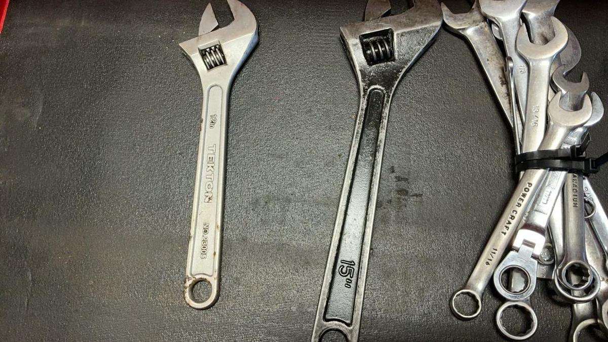 Used U.S. General Tool Box and Contents