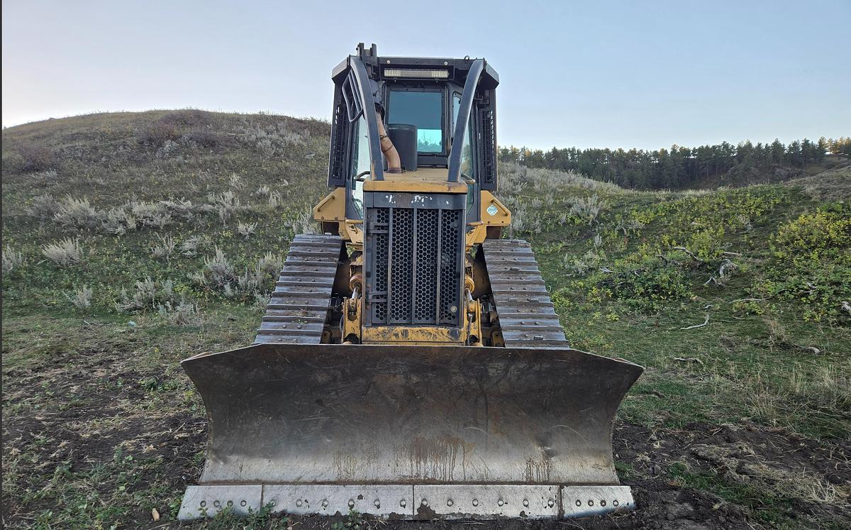 Used 517 CAT Grapple Track Skidder