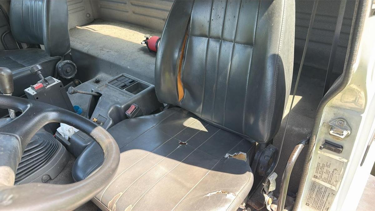 Used 2002 GMC T7500 Snub Nose Truck