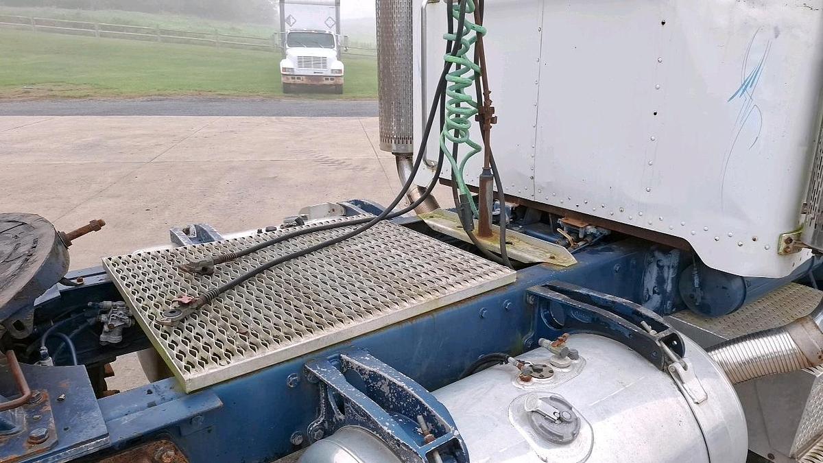 Used 1991 Peterbilt 379 Semi