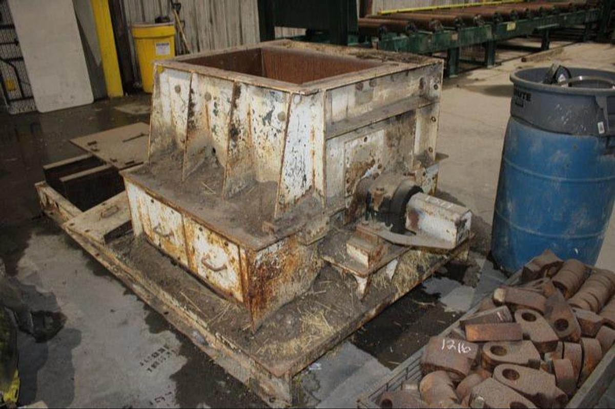 Used Waste Grinder