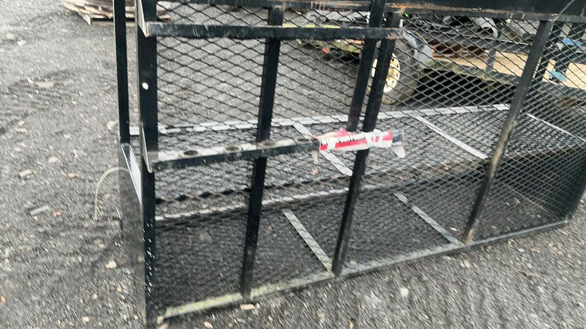 Used Wil-Ro Truck Rack