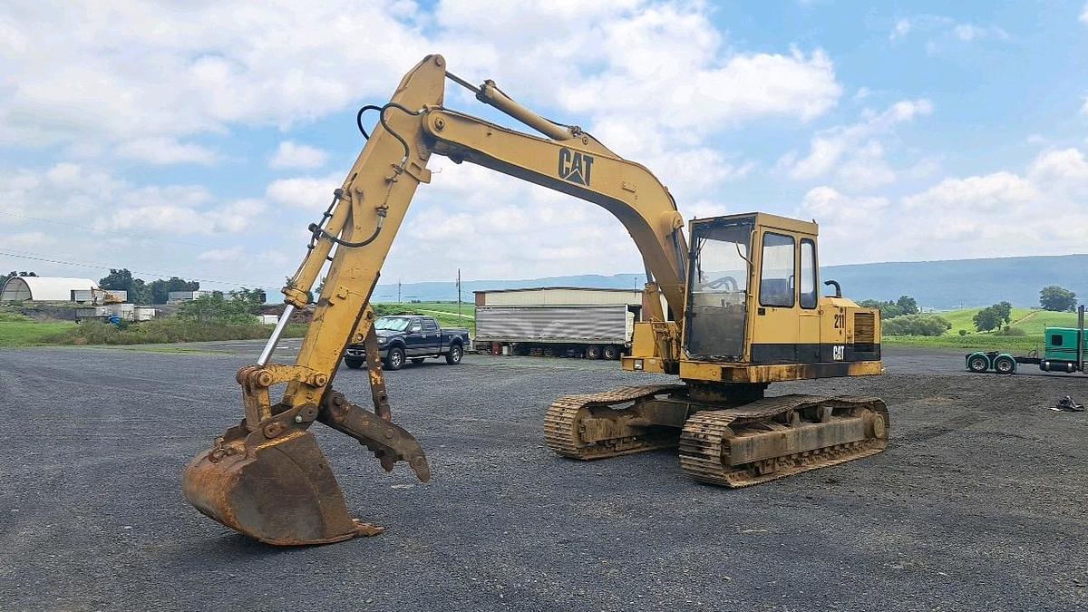 Used 1989 Caterpillar 211 Excavator