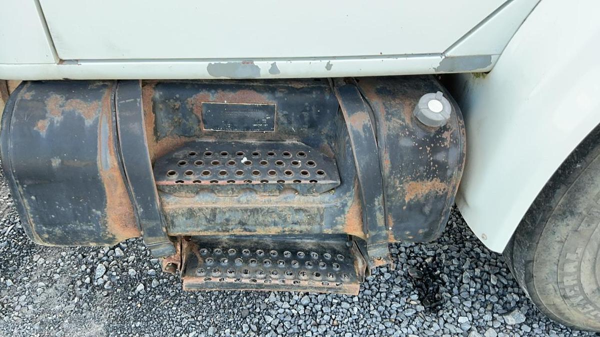 Used 1997 International Navistar 4700 4x2 Box Truck