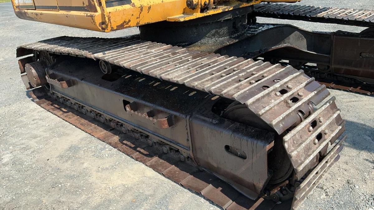 Used 1988 John Deere 490D Excavator