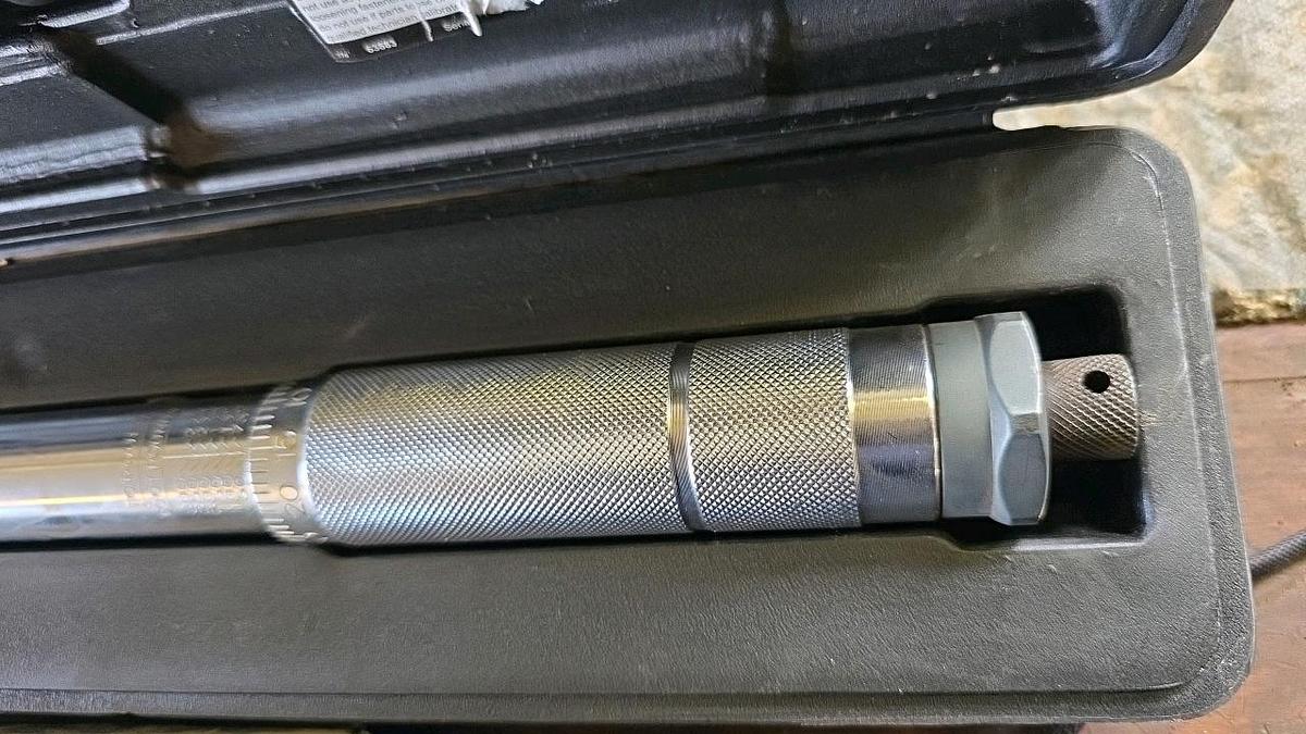 Used Pittsburgh Torque Wrenches