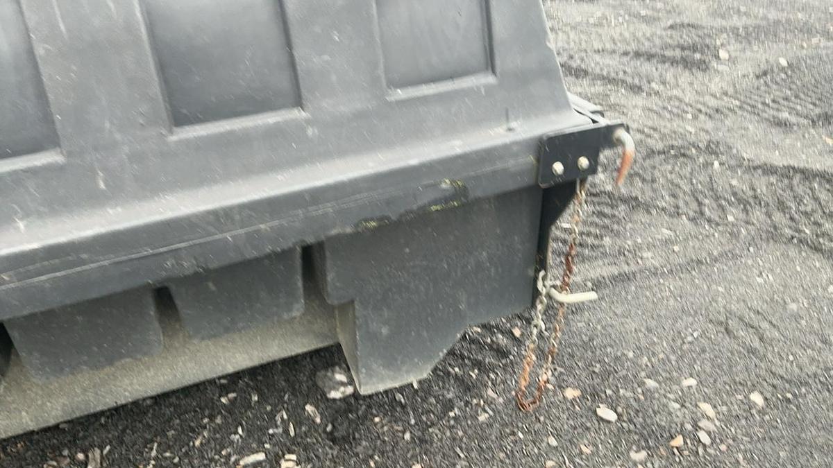 Used Dumper Dogg 5532000 Pickup Bed Insert