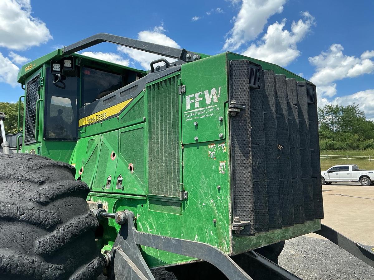 Used 2019 John Deere 848L Grapple Skidder